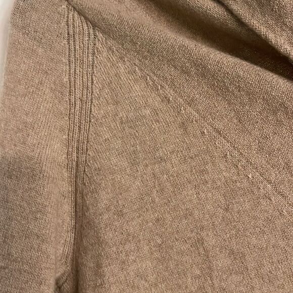 PLY Women’s 100% Cashmere Cardigan Sweater Oatmeal Small  Smoke Free Home. - Picture 3 of 6